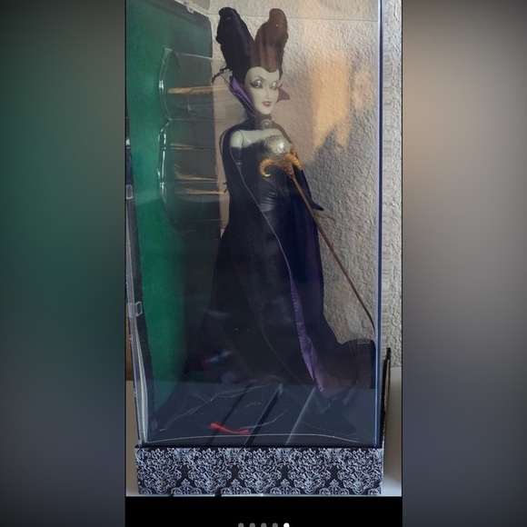 Designer Disney Villains Maleficent Doll - Picture 5 of 5
